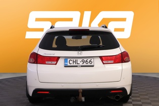 Honda Accord vaihtoauto