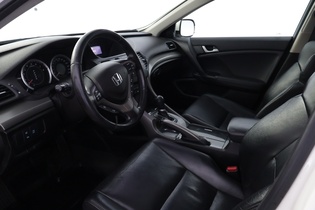 Honda Accord vaihtoauto