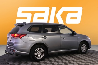 Mitsubishi Outlander PHEV vaihtoauto