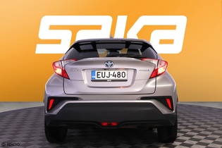 Toyota C-HR vaihtoauto