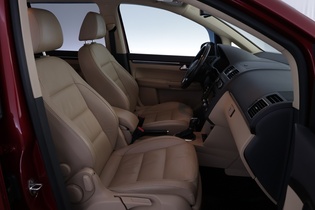 Volkswagen Touran vaihtoauto