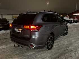 Mitsubishi Outlander PHEV vaihtoauto