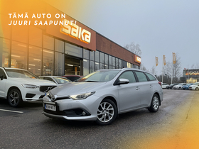 Toyota Auris vaihtoauto