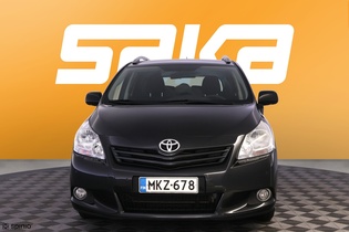 Toyota Verso vaihtoauto