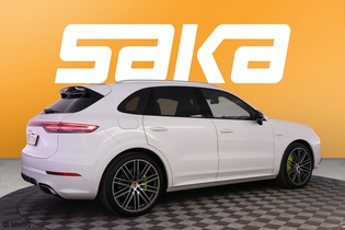 Porsche Cayenne vaihtoauto