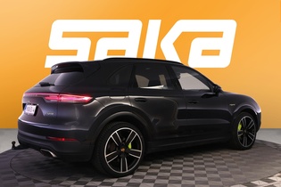 Porsche Cayenne vaihtoauto