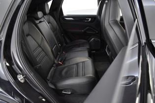 Porsche Cayenne vaihtoauto