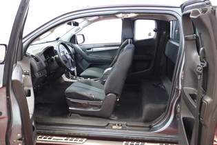 Isuzu D-Max vaihtoauto