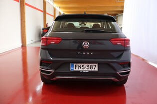 Volkswagen T-Roc vaihtoauto