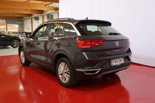 Volkswagen T-Roc vaihtoauto