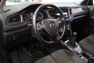 Volkswagen T-Roc vaihtoauto