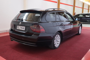 BMW 320 vaihtoauto