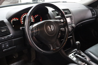 Honda Accord vaihtoauto