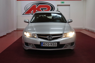 Honda Accord vaihtoauto
