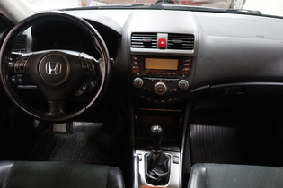 Honda Accord vaihtoauto