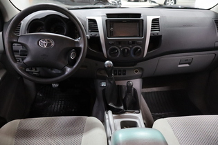 Toyota Hilux vaihtoauto