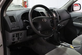 Toyota Hilux vaihtoauto