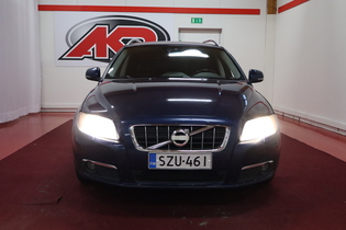 Volvo V70 vaihtoauto