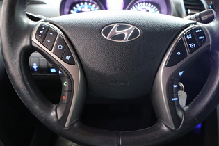 Hyundai i30 5d vaihtoauto