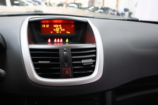 Peugeot 207 vaihtoauto