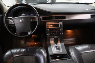 Volvo V70 vaihtoauto