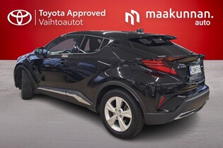 Toyota C-HR vaihtoauto