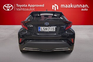 Toyota C-HR vaihtoauto