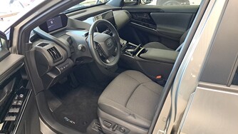 Toyota bZ4X vaihtoauto