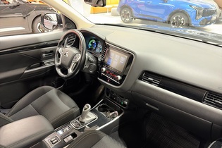 Mitsubishi Outlander PHEV vaihtoauto