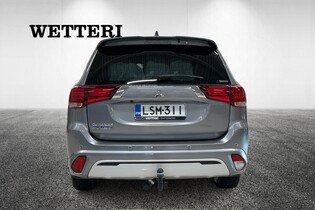 Mitsubishi Outlander PHEV vaihtoauto
