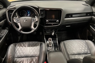 Mitsubishi Outlander PHEV vaihtoauto