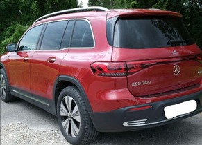 Mercedes-Benz EQB vaihtoauto