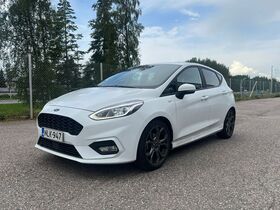 Ford Fiesta vaihtoauto