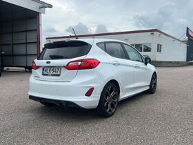 Ford Fiesta vaihtoauto