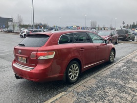 Toyota Avensis vaihtoauto