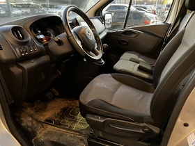 Opel Vivaro vaihtoauto