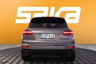 Porsche Cayenne vaihtoauto