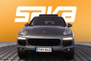 Porsche Cayenne vaihtoauto