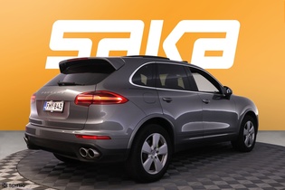 Porsche Cayenne vaihtoauto