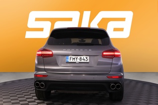Porsche Cayenne vaihtoauto
