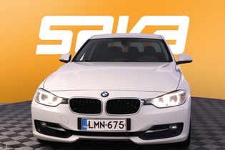 BMW 320 vaihtoauto