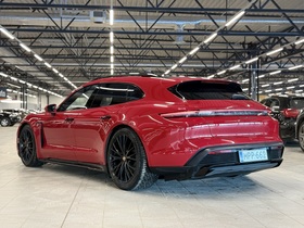 Porsche Taycan vaihtoauto
