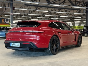 Porsche Taycan vaihtoauto