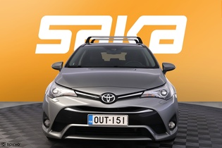 Toyota Avensis vaihtoauto