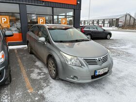 Toyota Avensis vaihtoauto