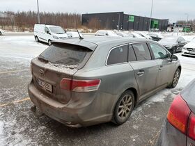 Toyota Avensis vaihtoauto