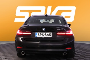 BMW 330 vaihtoauto
