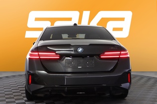 BMW i5 M60 vaihtoauto