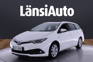 Toyota Auris vaihtoauto