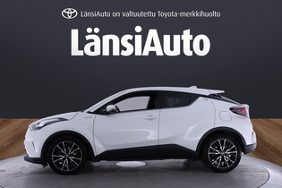Toyota C-HR vaihtoauto